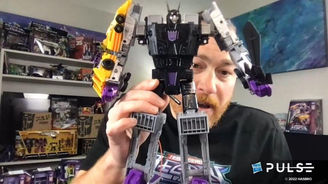 Fan First Tuesday! Transformers Livestream Report  (170 of 196)